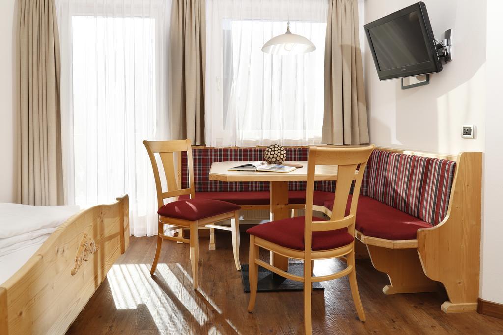 Hotel Hubertusstube Laion Luaran gambar