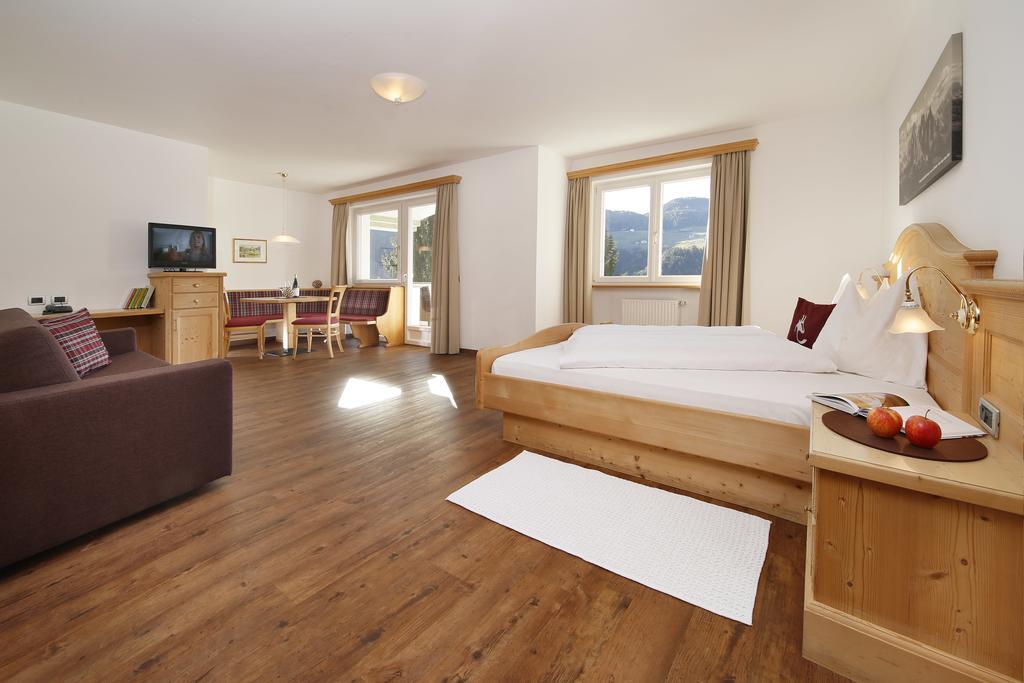 Hotel Hubertusstube Laion Luaran gambar