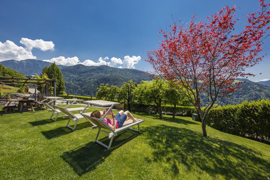 Hotel Hubertusstube Laion Luaran gambar